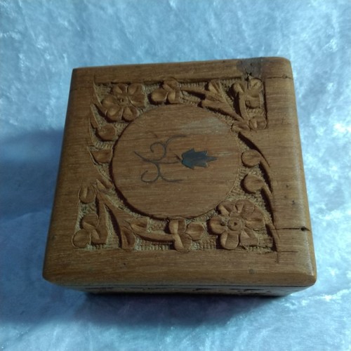 Scatola legno intagliato - scatola,