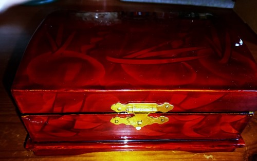 Portagioie legno laccato - in,