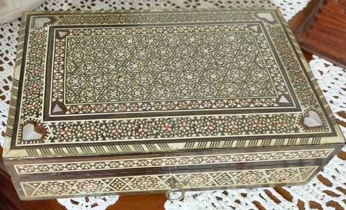 Portagioie legno intarsiato - in,